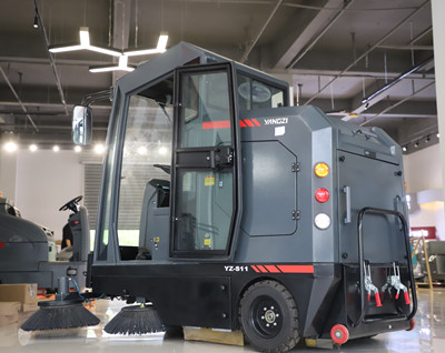 電動(dòng)掃地機(jī) 電動(dòng)掃地機(jī)