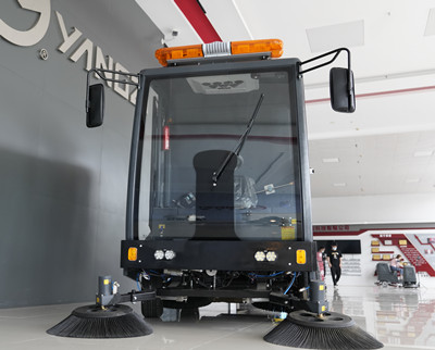 電動(dòng)掃地車 電動(dòng)掃地車