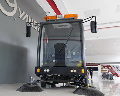 電動(dòng)掃地車(chē) 電動(dòng)掃地車(chē)