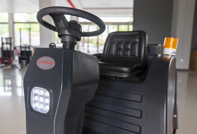 揚(yáng)子洗地機(jī) 揚(yáng)子洗地機(jī)